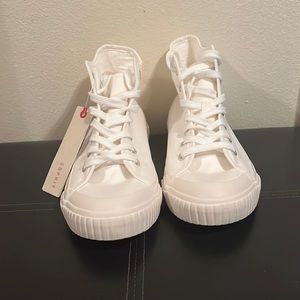Cream colored Esprit tennis shoes